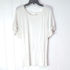 ❤️5/$25 Cezanne Cream Ruffle Sleeve Tee